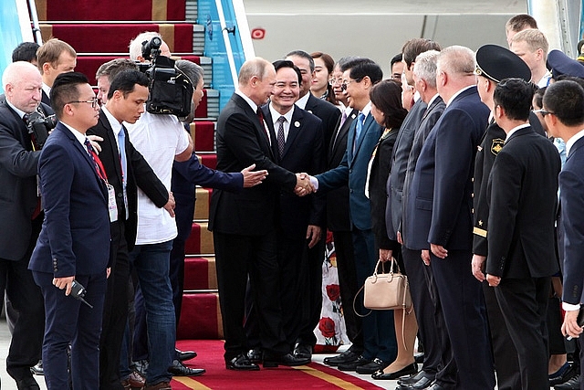 tong thong nga putin den da nang du tuan le cap cao apec