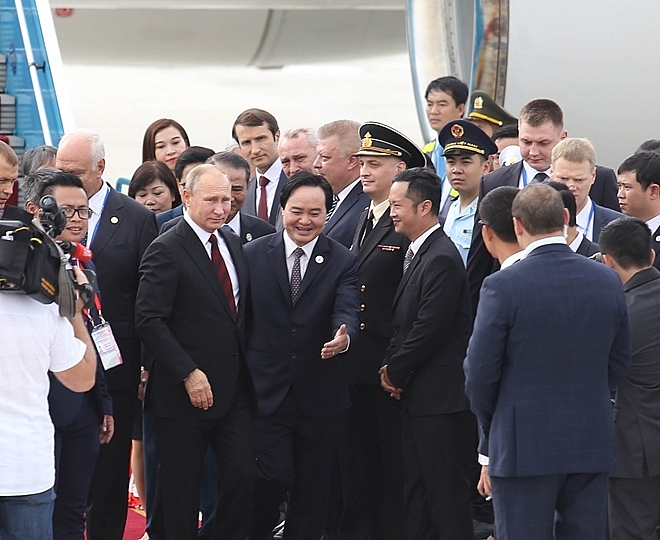 tong thong nga putin den da nang du tuan le cap cao apec