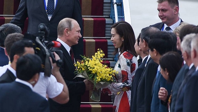 tong thong nga putin den da nang du tuan le cap cao apec