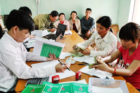 Sửa quy định cấp bù chênh lệch lãi suất cho vay hỗ trợ hộ nghèo về nhà ở sua quy dinh cap bu chenh lech lai suat cho vay ho tro ho ngheo ve nha o