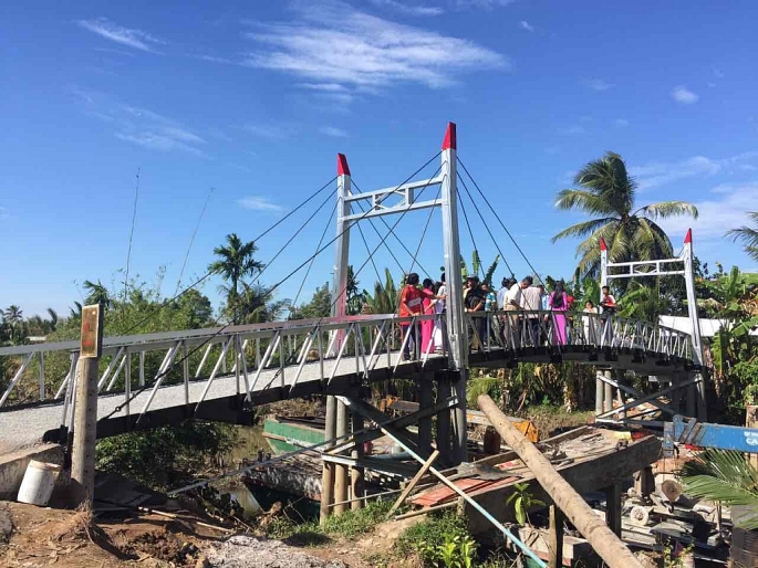 hang ngan nguoi dan ben tre long an nhan qua tet tu tan hiep phat