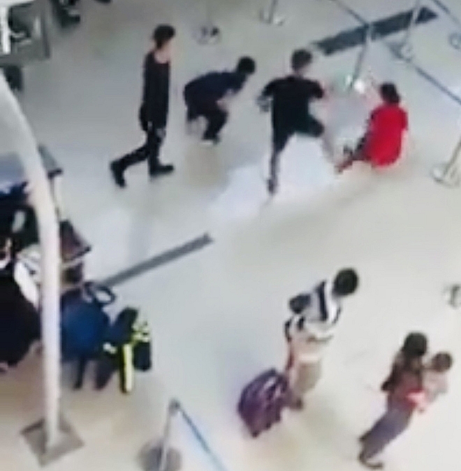 Xử phạt hành chính nhân viên an ninh sân bay Thọ Xuân xu phat hanh chinh nhan vien an ninh san bay tho xuan