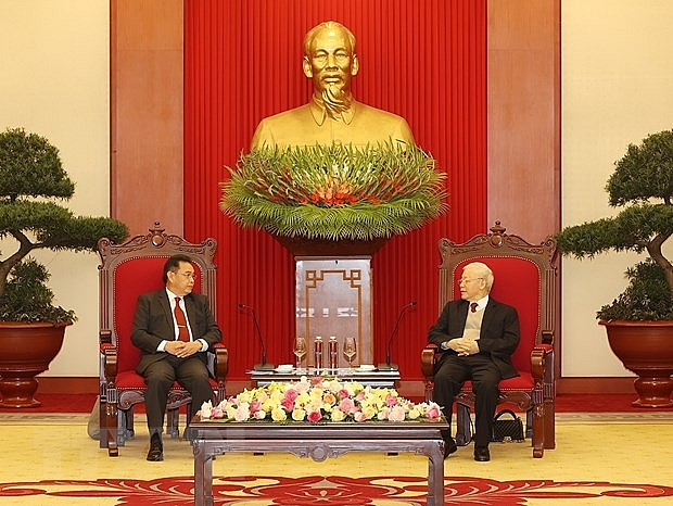 Tổng Bí thư Nguyễn Phú Trọng tiếp Chủ tịch Quốc hội Lào Xaysomphone Phomvihane. (Ảnh: Trí Dũng/TTXVN)