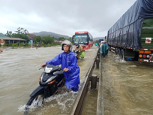 Khẩn trương khắc phục nhanh hậu quả mưa lũ tại các tỉnh miền Trung, Tây Nguyên