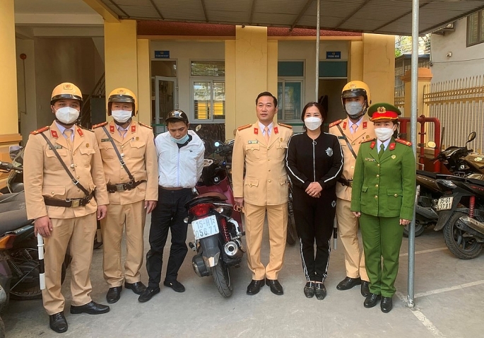 Đối tượng Nguyễn Bùi Dũng bị đội CSGT-TT Hồng Bàng bắt giữ 