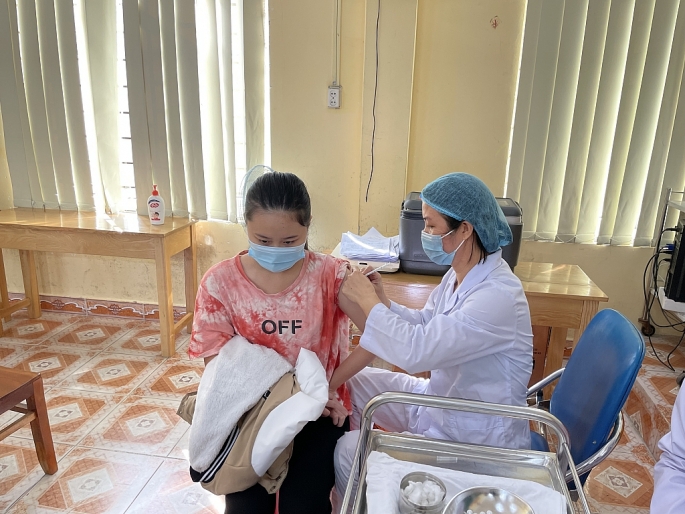 Quận Hồng Bàng, Hải Phòng: Đẩy nhanh tiến độ tiêm vắc xin phòng Covid -19 cho học sinh cấp II