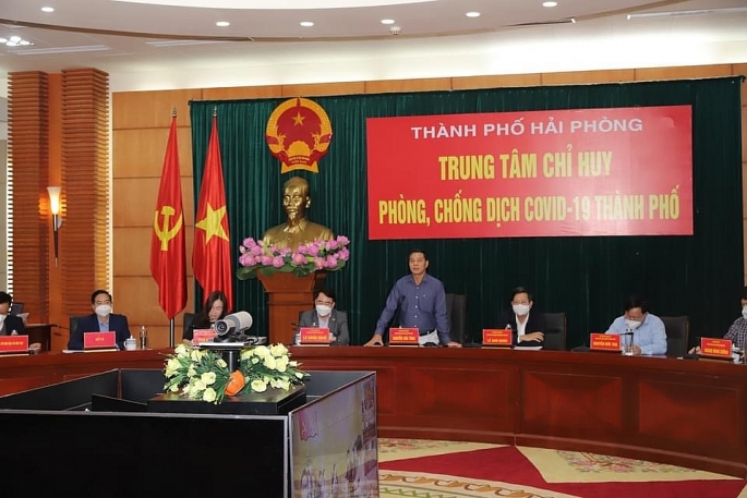 Ông Nguyễn Văn Tùng Chủ tịch TP Hải Phòng - Trưởng Ban Chỉ đạo phòng chống dịch Covid-19 phát biểu chỉ đạo tại Hội nghị 