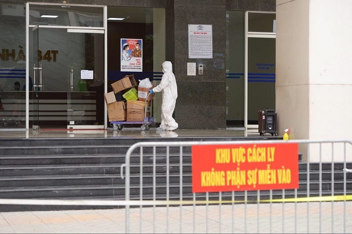 ha noi cach ly toa nha 34t o hoang dao thuy sau khi co nguoi duong tinh lan 1 voi covid 19