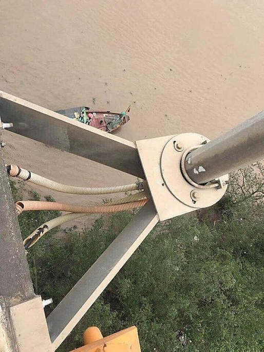 hai phong co gai tre nhay cau tu tu de lai hai la thu tuyet menh