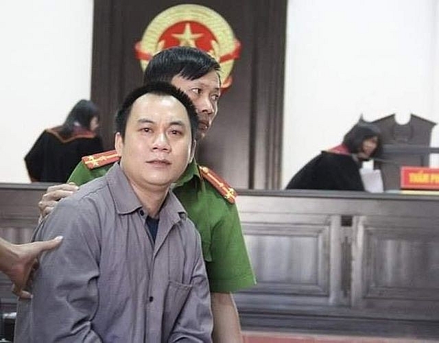 ban ket luan dieu tra moi vu xe container dam innova di lui tren cao toc