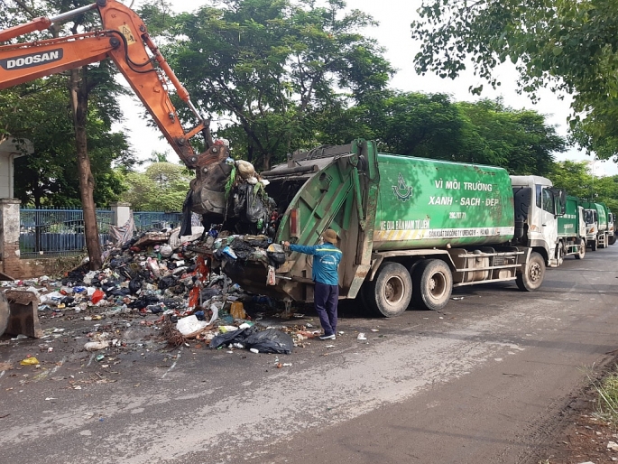 Hà Nội: Gần 80 công nhân vệ sinh môi trường bị nợ lương năm 2020