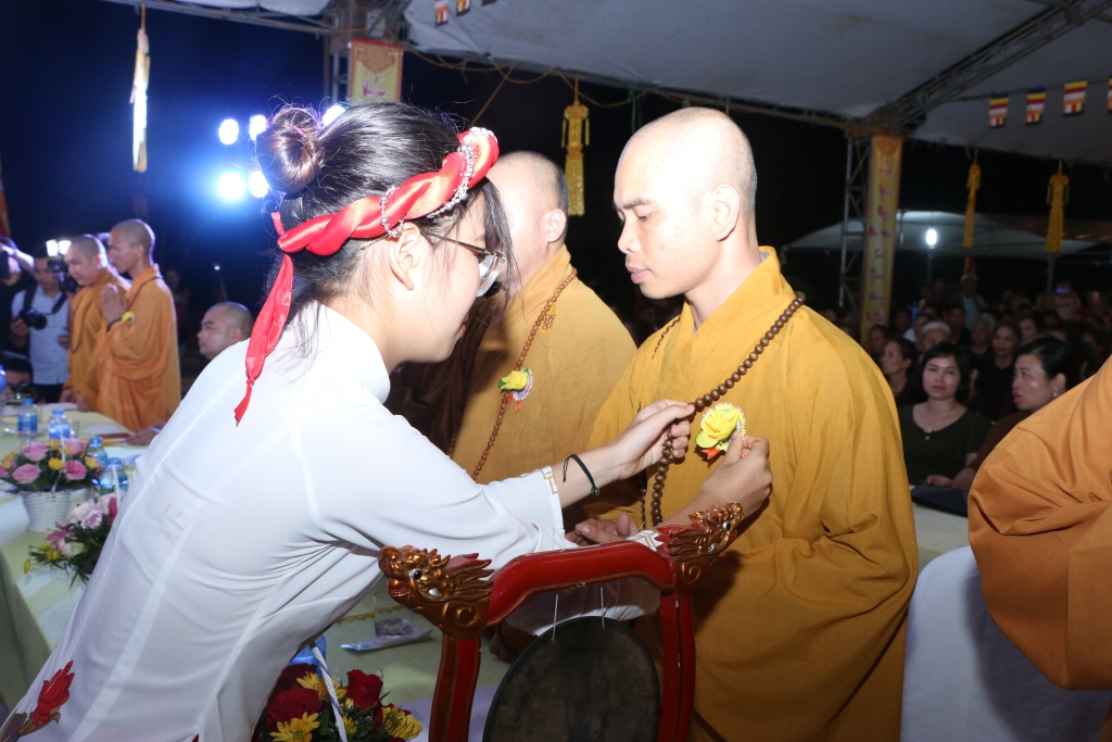 Lễ Vu lan báo hiếu nhắc nhở mọi người tri ân đấng sinh thành le vu lan bao hieu nhac nho moi nguoi tri an dang sinh thanh