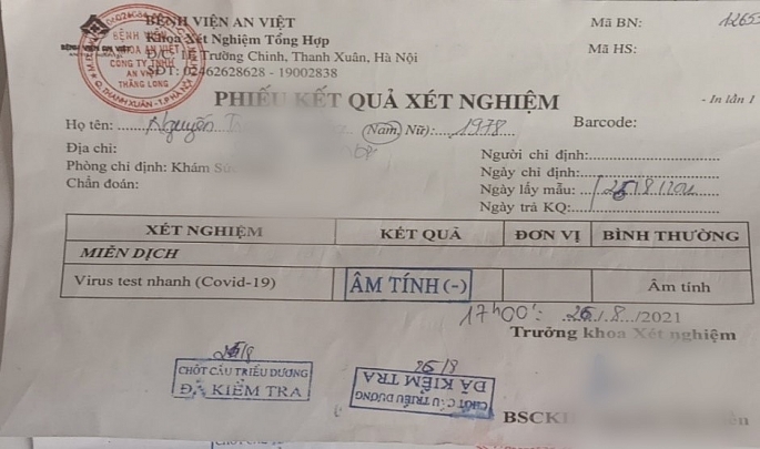 Lái xe ô tô sửa phiếu xét nghiệm Covid-19 để... 