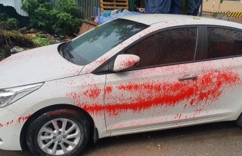 Công an đang làm rõ việc hàng loạt ô tô bị tạt sơn tại khu đô thị Trung Văn