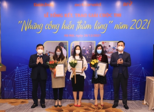 Trao giải thưởng cuộc thi “Những cống hiến thầm lặng” năm 2021