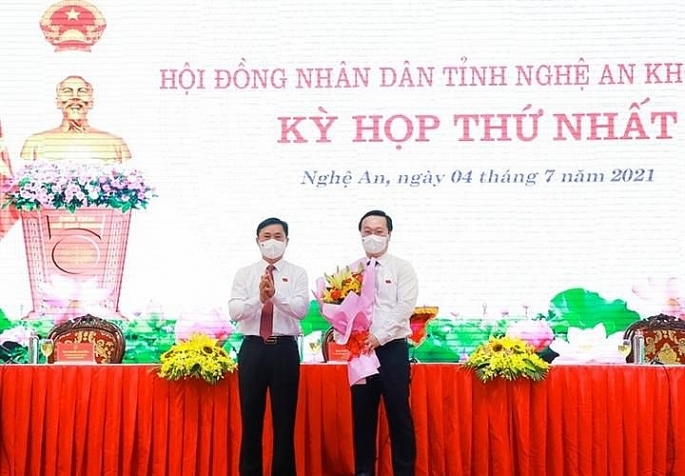 Ông Nguyễn Đức Trung tái đắc cử Chủ tịch UBND tỉnh Nghệ An