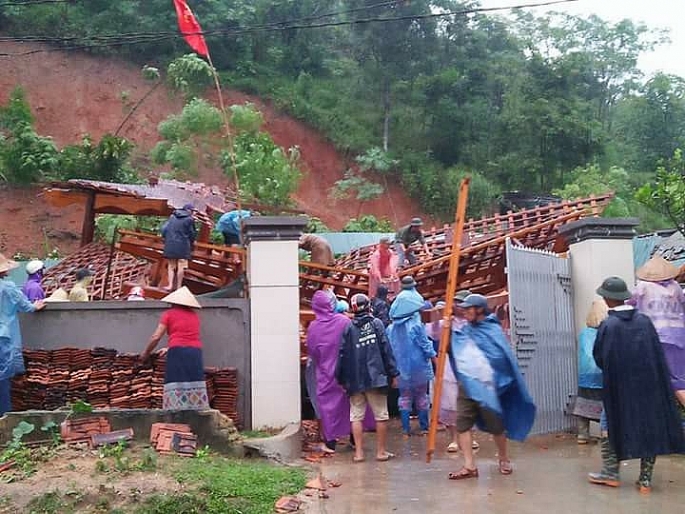 nghe an mot ngoi nha san tien ty tro thanh dong do nat do sat lo nui