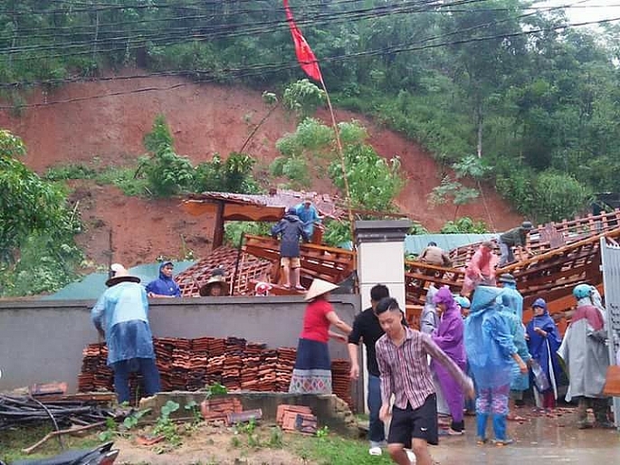 nghe an mot ngoi nha san tien ty tro thanh dong do nat do sat lo nui