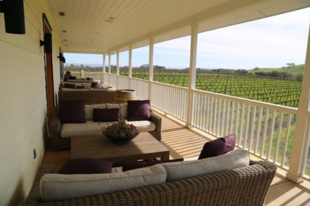 Ngắm vườn nho triệu USD của tỷ phú Hoàng Kiều ở Mỹ