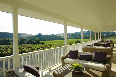 Ngắm vườn nho triệu USD của tỷ phú Hoàng Kiều ở Mỹ