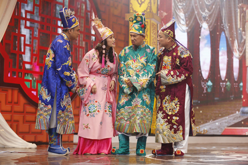 Táo quân 2017 đả kích phát ngôn gây sốc 'chọn cá hay chọn thép'