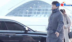 Kim Tae Hee và Bi Rain liên tục bị làm phiền tại Bali