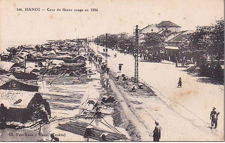 Làng xóm ven sông Hồng, Hà Nội năm 1926.