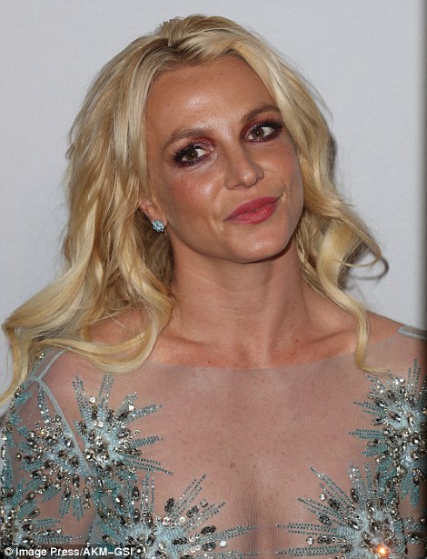 Bà mẹ hai con có thói quen không trả lời phỏng vấn trên thảm đỏ