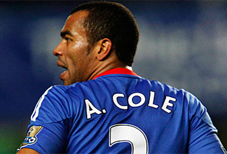 Cole đang không còn cửa ở lại Chelsea