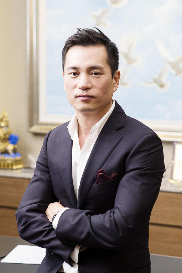 Được biết, chồng của An Dĩ Hiên là Trần Vinh Luyện, một tài năng trẻ tuổi của giới bất động sản.