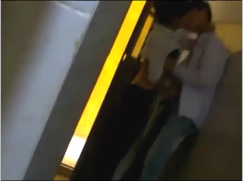 Nữ sinh cấp 3 lộ clip sex quay ở nơi công cộng 1