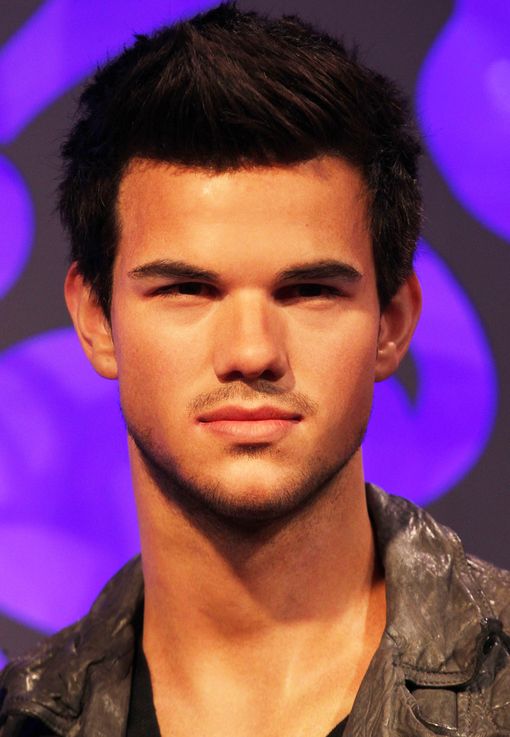 Taylor Lautner wax
