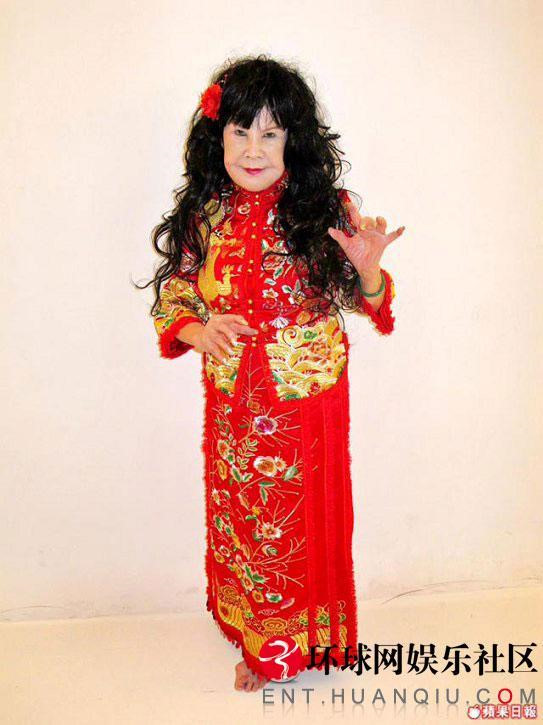 Cảnh đời ẩn dật của 'Tiểu Long Nữ' già và xấu nhất mọi phiên bản hình ảnh 3 Cảnh đời ẩn dật của 'Tiểu Long Nữ' già và xấu nhất mọi phiên bản