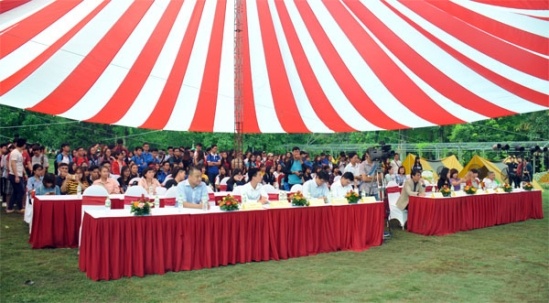 anh 1 ( toàn cảnh buổi lễ khai mac tra0trtrai)