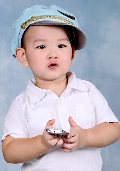 Ngắm gia đình hạnh phúc của hoa hậu Thùy Lâm