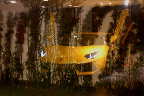 Cường 'đô la' khoe siêu xe Lamborghini Aventador màu vàng