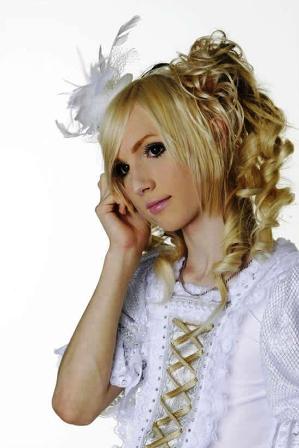 Anh chàng ca sĩ gốc Thụy Điển còn có vốn tiếng Nhật cực kỳ nhuần nhuyễn