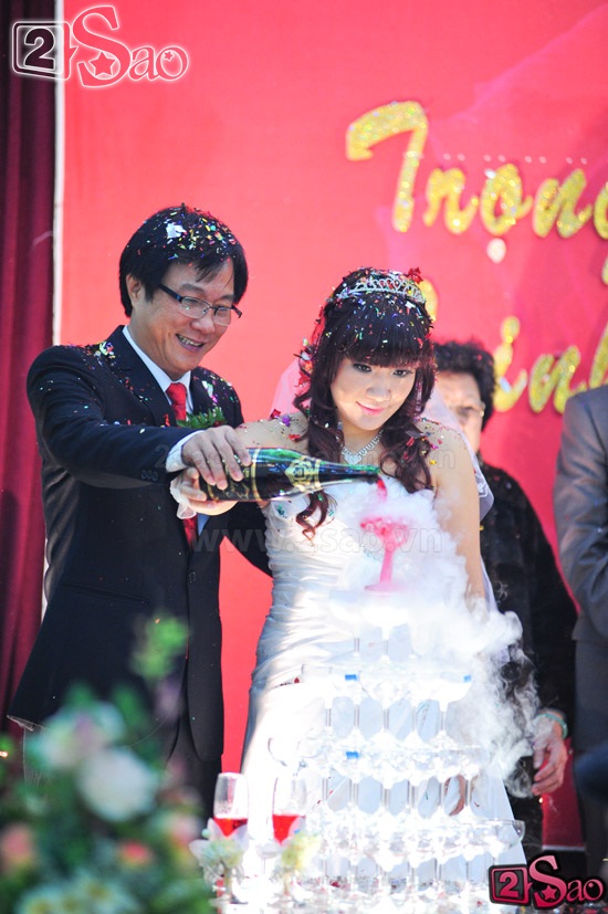 Gặp lại dàn diễn viên phim Gió qua miền tối sáng (1998) 13