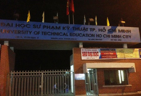 Nam sinh 19 tuổi nhảy lầu trường Đại học tự tử? 1