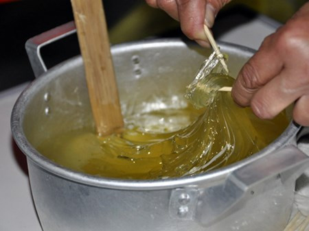 Ai kẹo kéo đây!