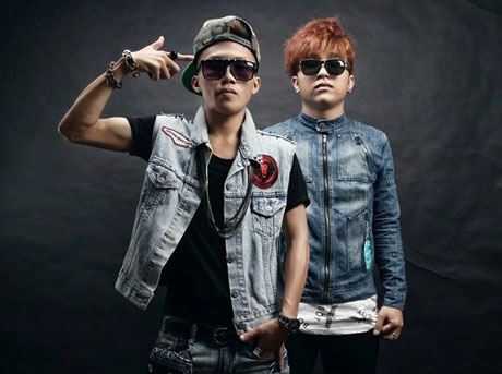 Ca sĩ thể hiện Phiếu bé ngoan