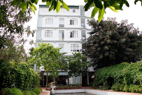 thú cưng, đại gia, chó mèo, khách sạn, lâu đài, biệt thự, nghĩa trang, tiền tỷ, thú-cưng, đại-gia, chó-mèo, khách-sạn, lâu-đài, biệt-thự, nghĩa-trang, tiền-tỷ,