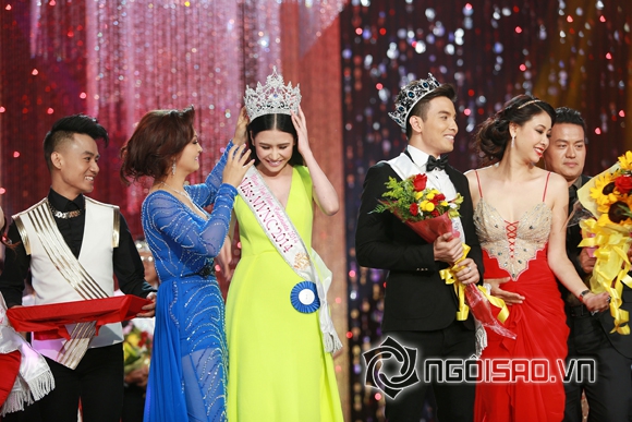 Nhìn lại khoảnh khắc đăng quang Hoa hậu người Việt thế giới 2014 của Tường Vy