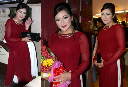 Tối 4/8, Như Quỳnh xuất hiện tại đêm nhạc của hai em trai tại nhà hát Bến Thành, TP HCM. Nhiều người bất ngờ vì trông chị khác lạ so với trên băng, đĩa ở hải ngoại. Ở tuổi 45, Như Quỳnh tròn trịa hơn và gương mặt đã bắt đầu có dấu hiệu tuổi tác.