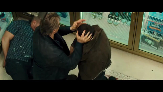 Nam diễn viên Liam Neeson ra mắt khán giả trong trailer phim Taken 3