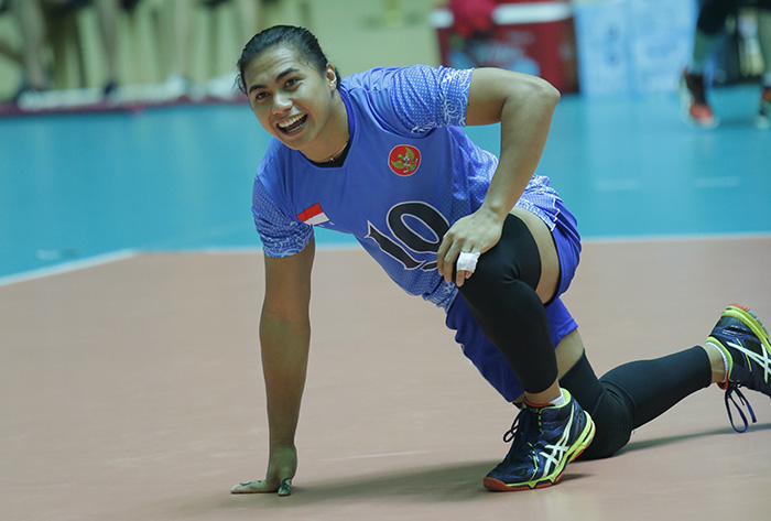 Nữ VĐV bị nghi chuyển giới tính Indonesia, Aprilia Manganang, Kim Huệ, đội tuyển bóng chuyền Việt Nam, VTV Cup 2016