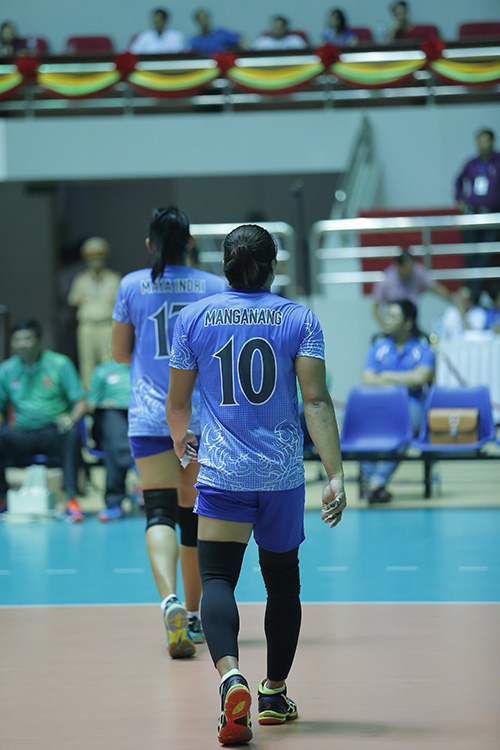 Nữ VĐV bị nghi chuyển giới tính Indonesia, Aprilia Manganang, Kim Huệ, đội tuyển bóng chuyền Việt Nam, VTV Cup 2016