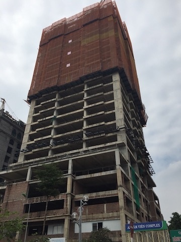 ky 2 nhieu khach hang de nghi tam dung chuyen nhuong du an