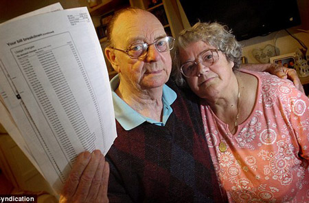 Ông Ron cùng vợ, bà Ann