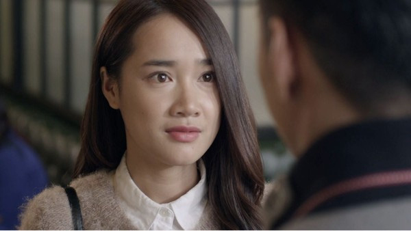 Nhã Phương ngày càng khác lạ với mũi cao, cằm nhọn bất thường